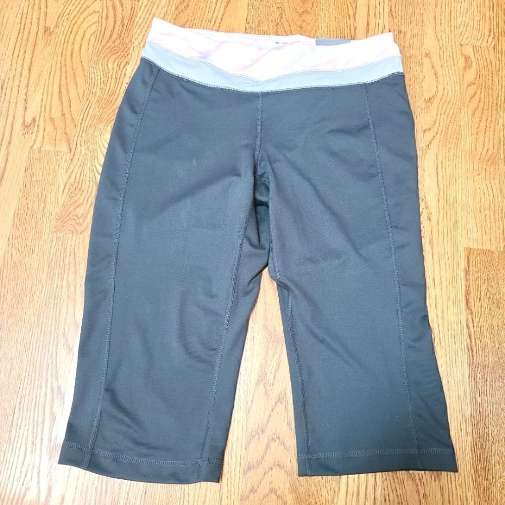 Tek Gear Yoga Capri M NWT